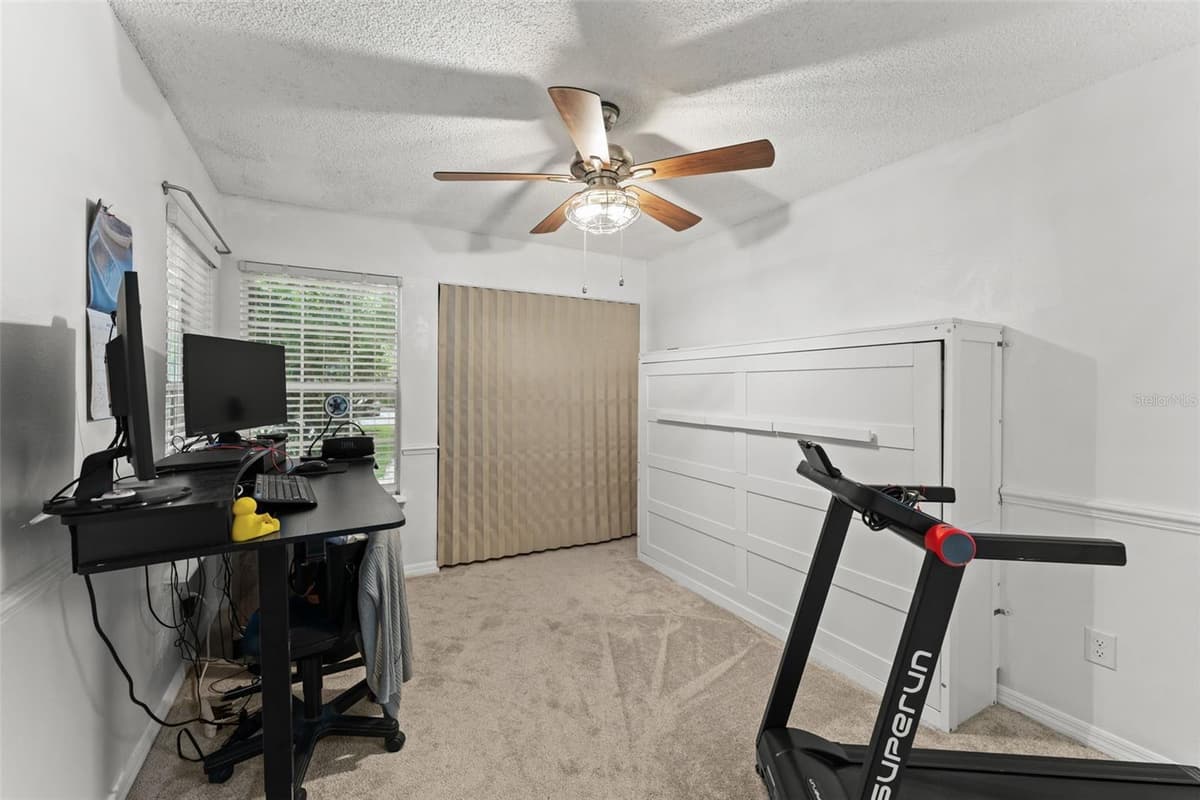 872 BAY LAKE COURT — photo 4 of 58