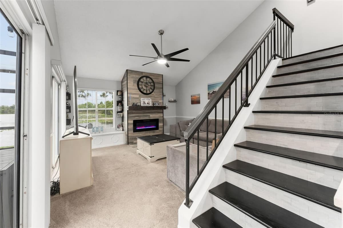 872 BAY LAKE COURT — photo 16 of 58