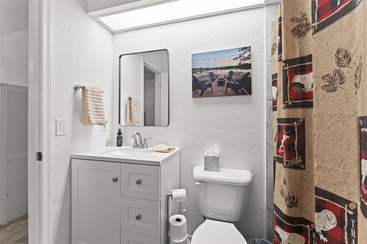 872 BAY LAKE COURT — photo 7 of 58