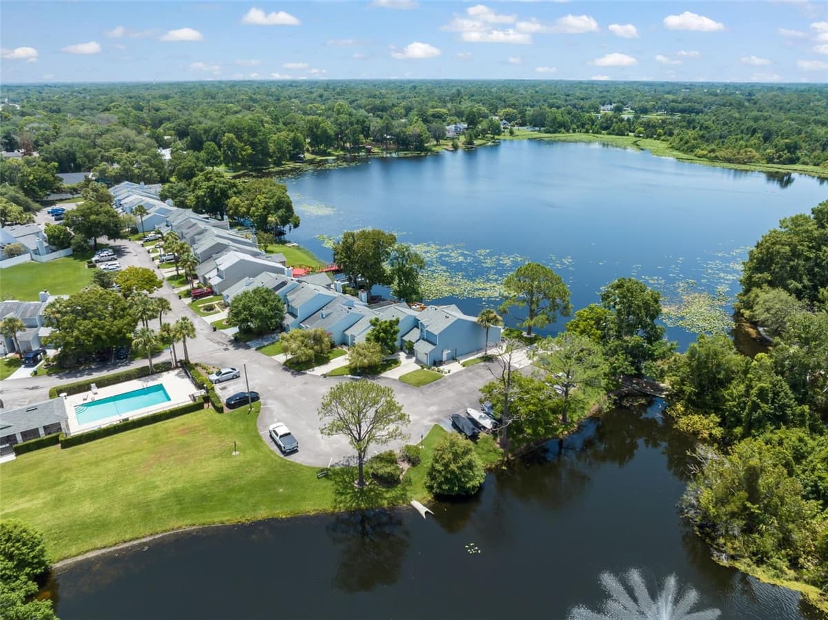 872 BAY LAKE COURT — photo 55 of 58