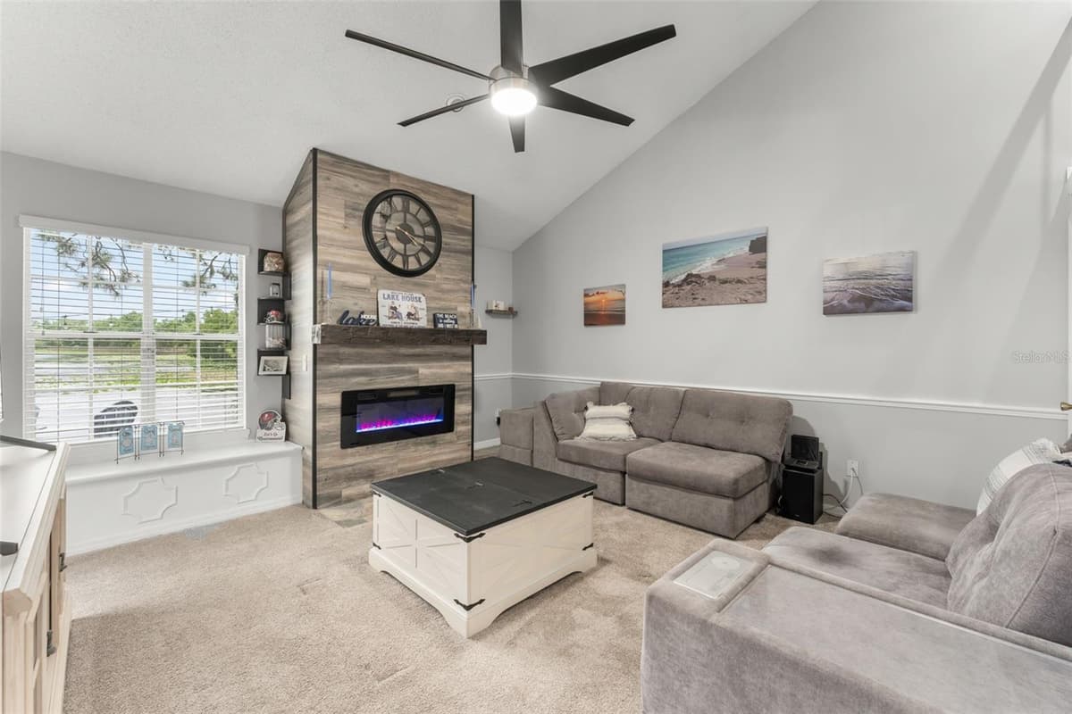 872 BAY LAKE COURT — photo 17 of 58