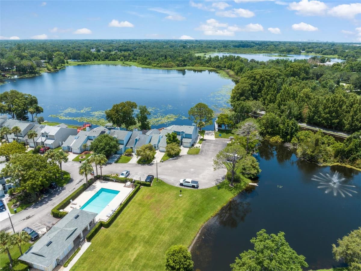 872 BAY LAKE COURT — photo 47 of 58