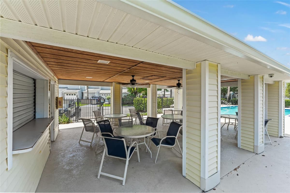 872 BAY LAKE COURT — photo 40 of 58