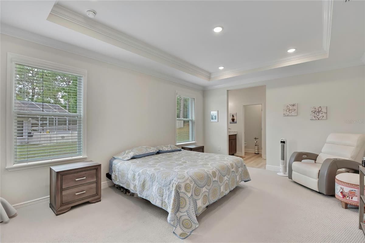 32 CARNATION COURT — photo 18 of 50