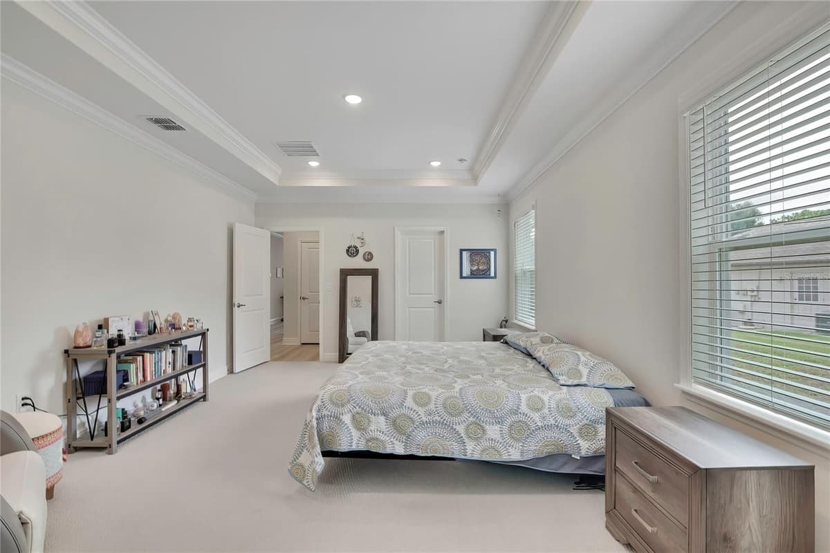 32 CARNATION COURT — photo 19 of 50