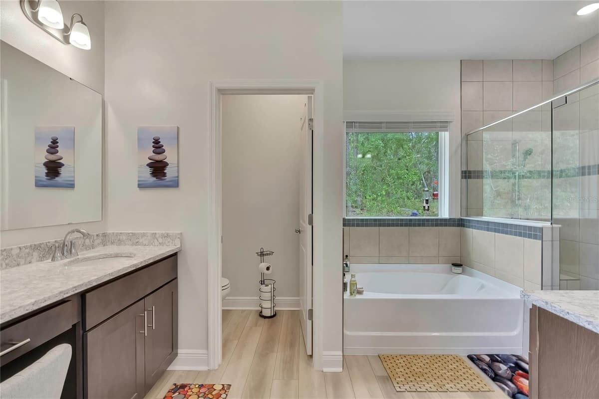 32 CARNATION COURT — photo 21 of 50