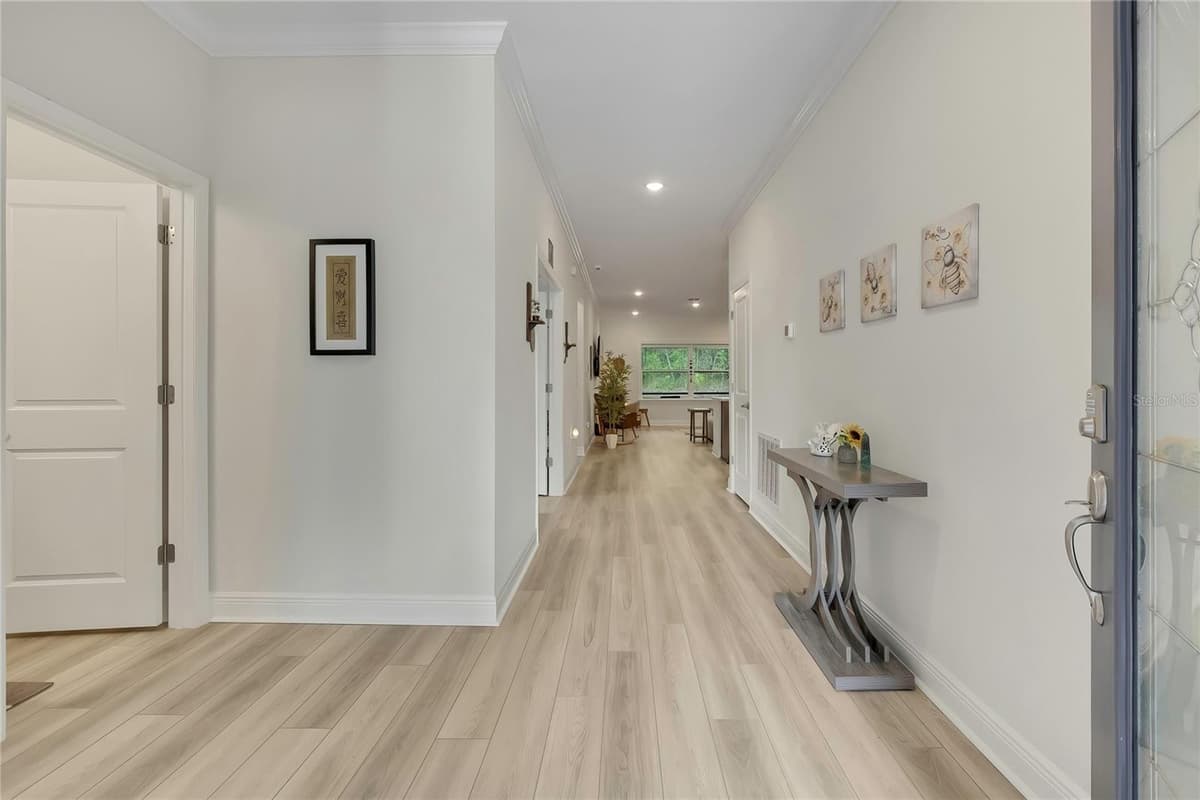 32 CARNATION COURT — photo 3 of 50