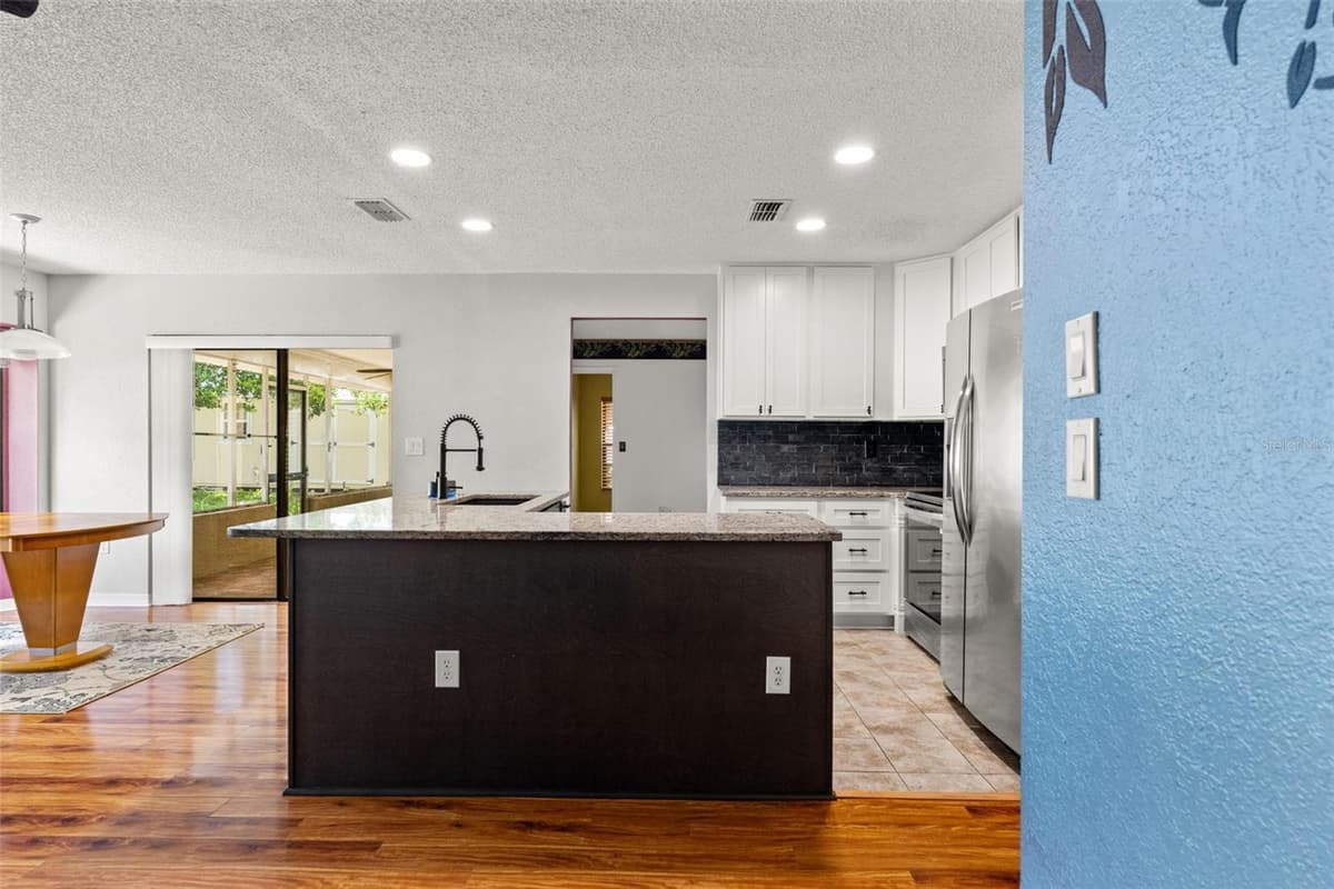 8414 TRANQUIL DRIVE — photo 13 of 34