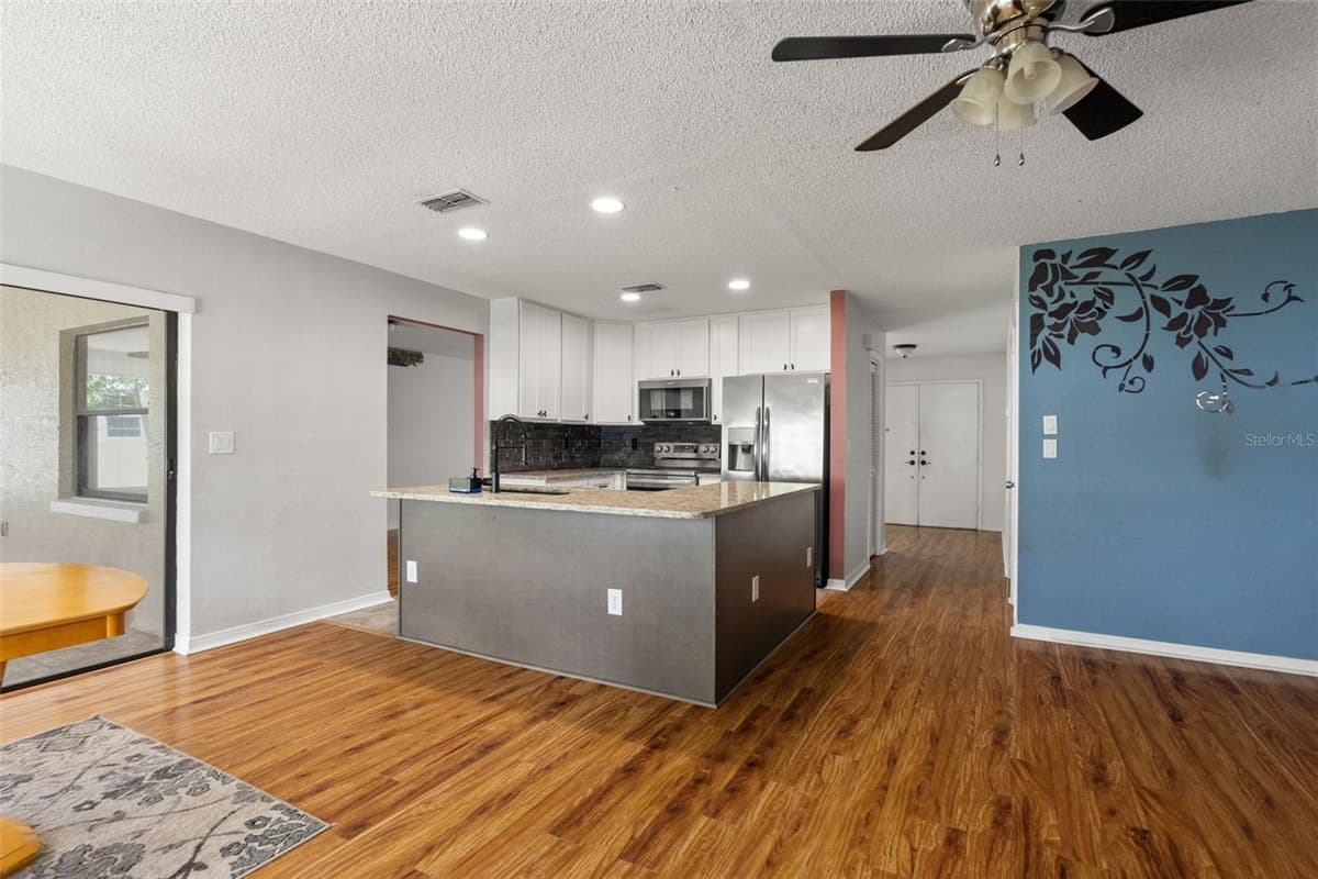 8414 TRANQUIL DRIVE — photo 14 of 34