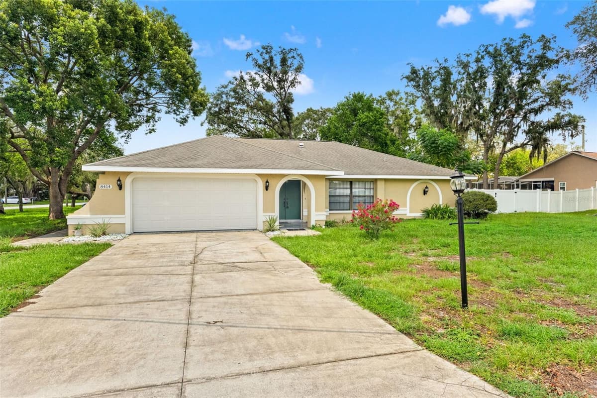 8414 TRANQUIL DRIVE — photo 3 of 34