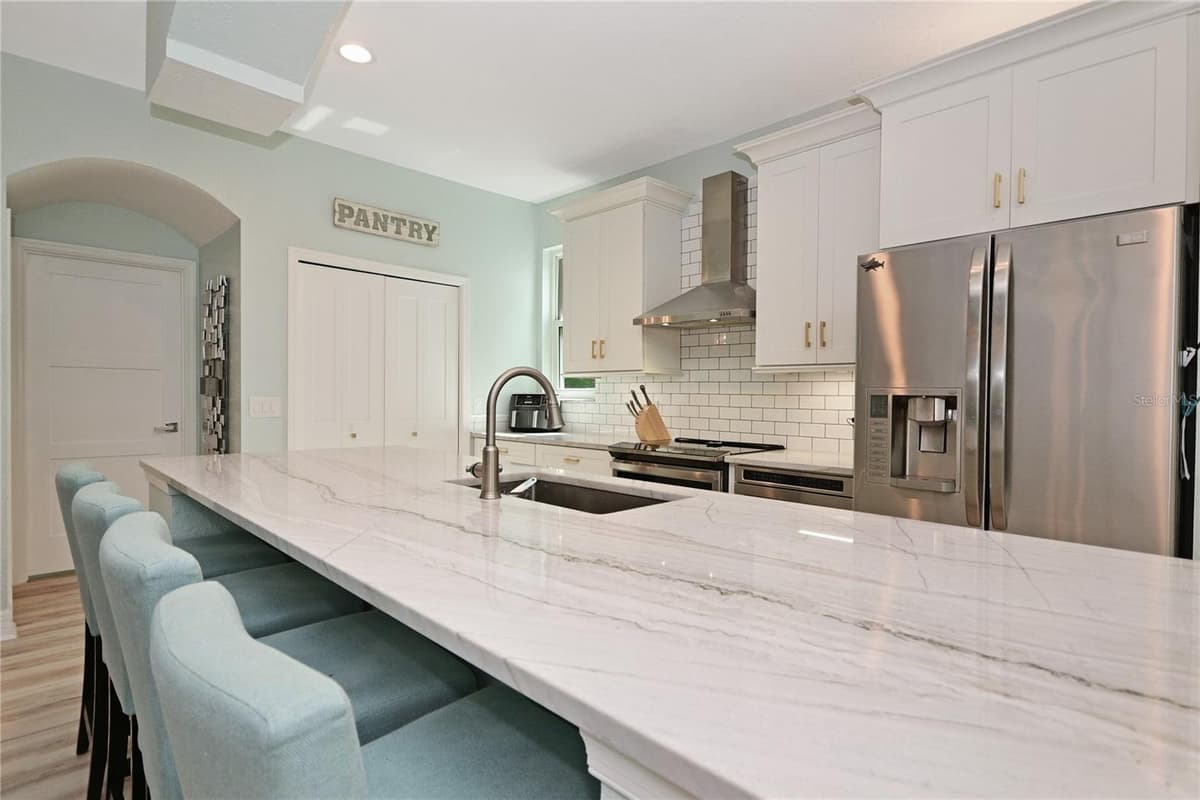 2021 WATERFORD ESTATES DRIVE — photo 16 of 82