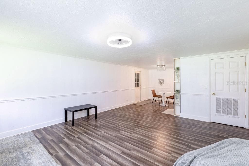 369 DIANA TERRACE — photo 5 of 26