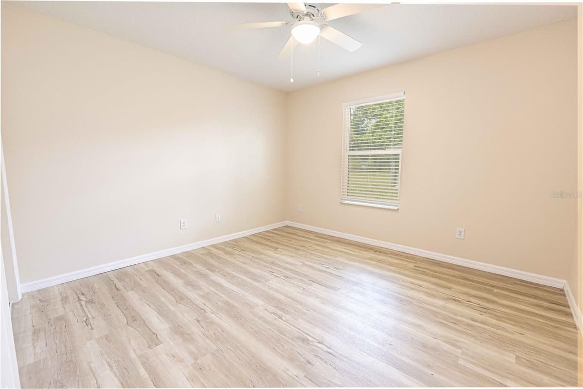 2270 SUANEE AVENUE — photo 26 of 35