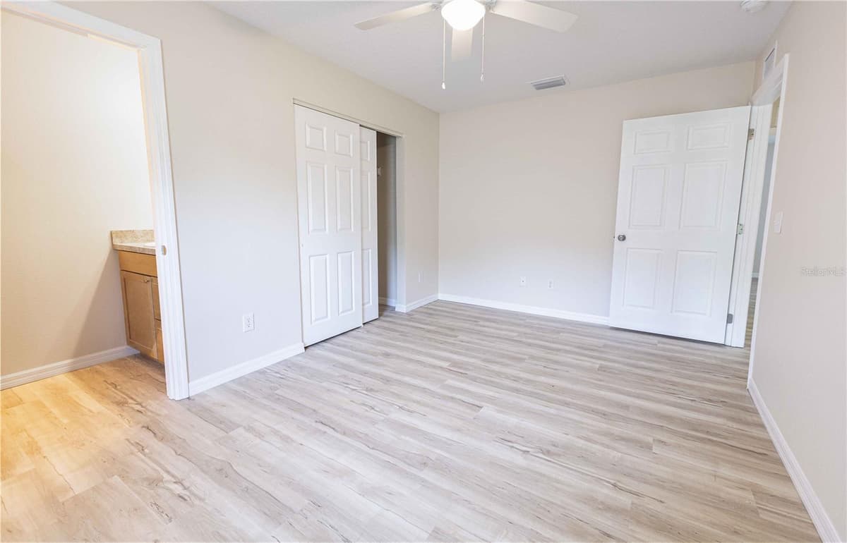 2270 SUANEE AVENUE — photo 17 of 35