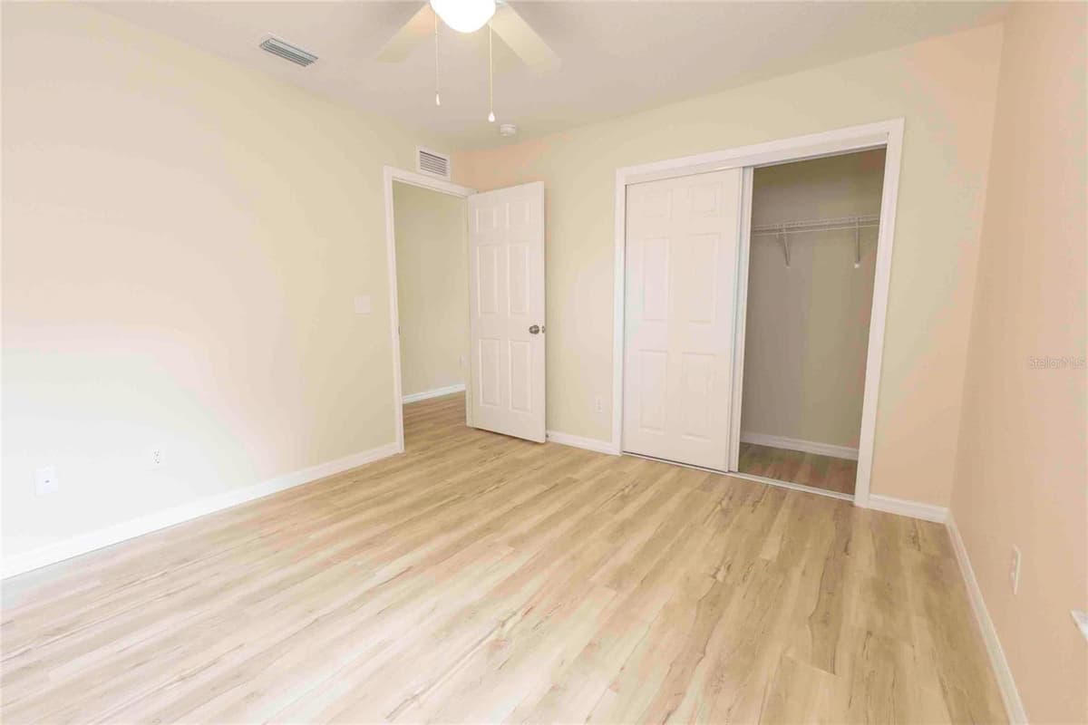 2270 SUANEE AVENUE — photo 21 of 35