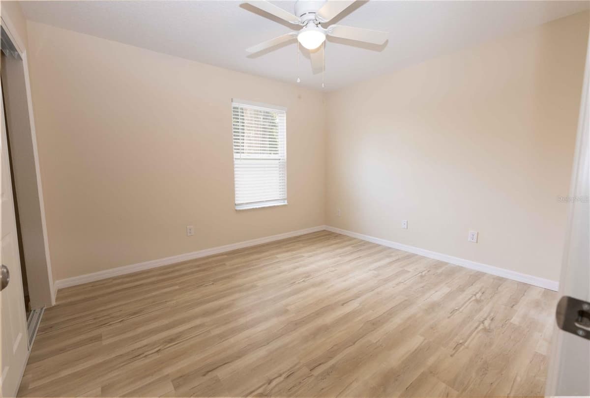 2270 SUANEE AVENUE — photo 20 of 35