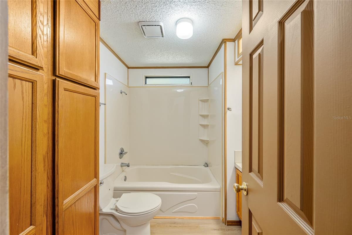 1004 ANN AVENUE — photo 35 of 47