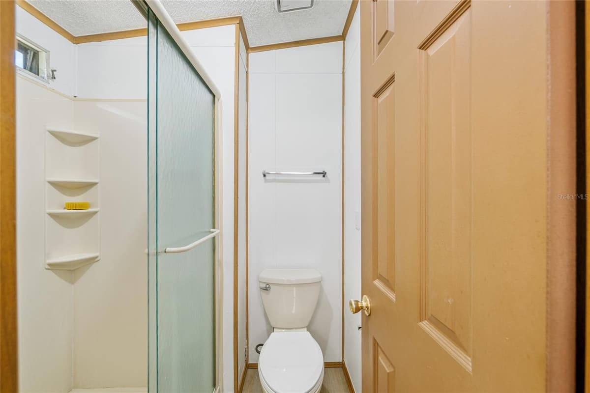1004 ANN AVENUE — photo 28 of 47