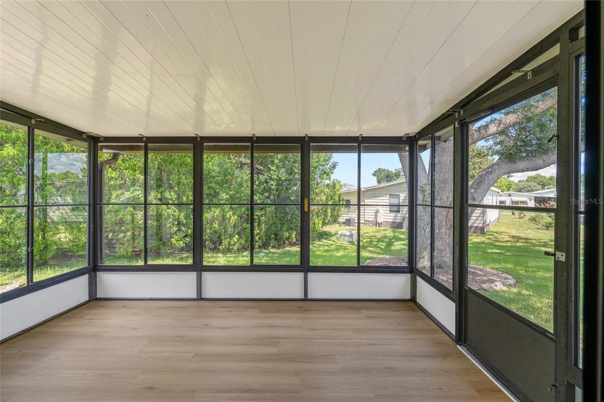 1004 ANN AVENUE — photo 36 of 47