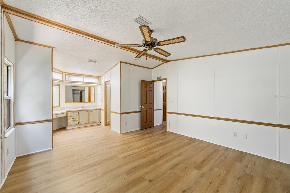 1004 ANN AVENUE — photo 24 of 47