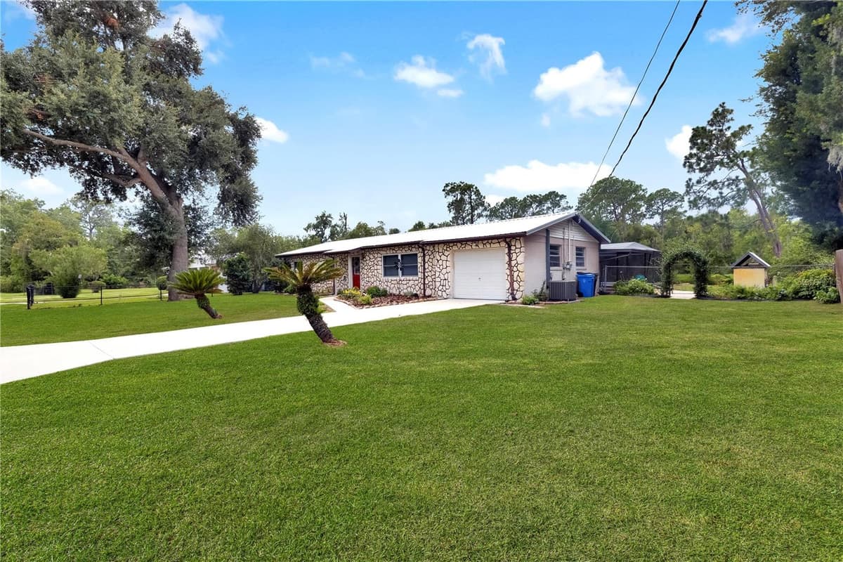 4314 LARK DRIVE — photo 4 of 51