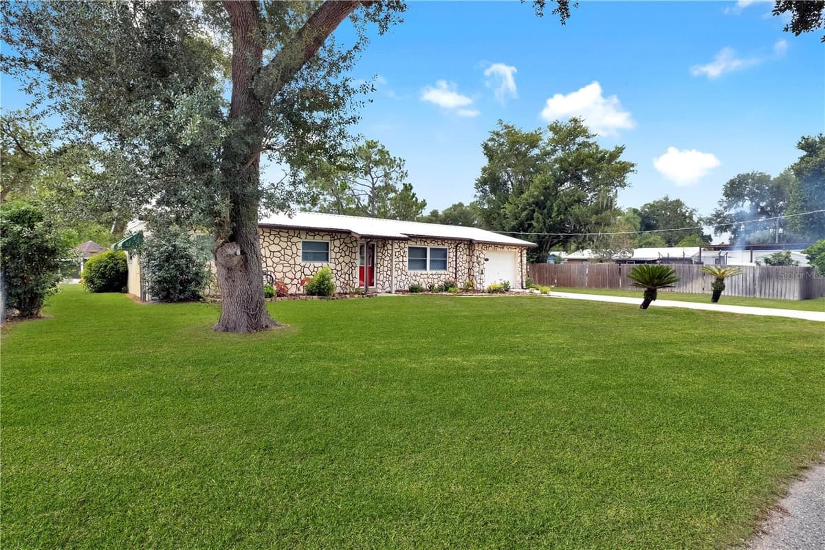 4314 LARK DRIVE — photo 3 of 51