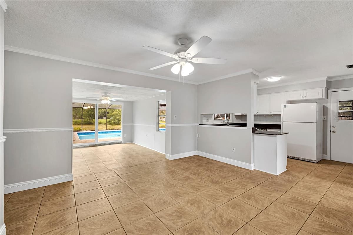 4314 LARK DRIVE — photo 16 of 51