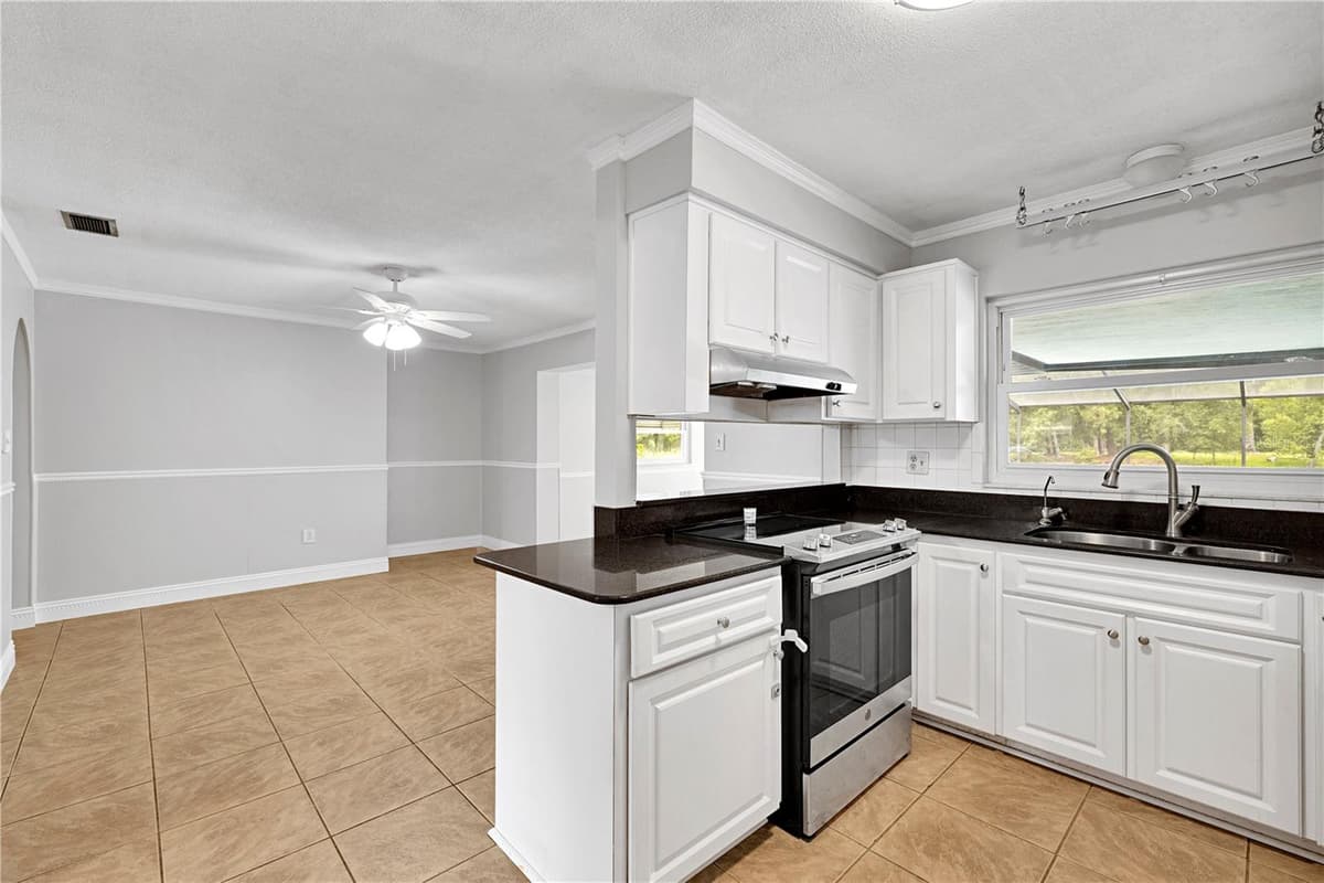 4314 LARK DRIVE — photo 11 of 51
