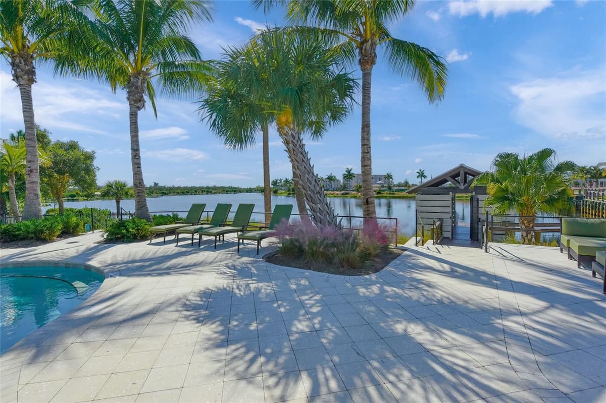 264 SAINT LUCIA DRIVE — photo 37 of 44