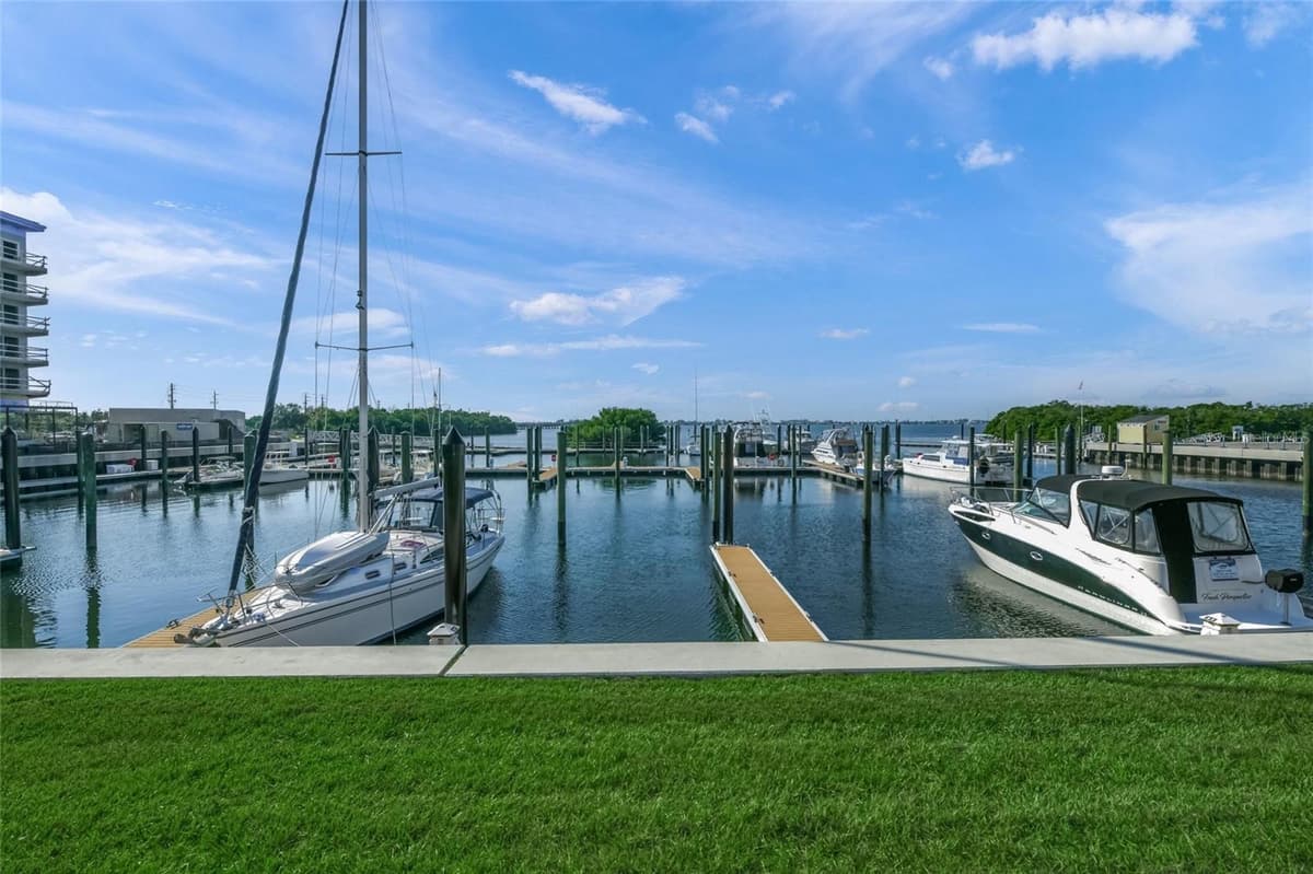 264 SAINT LUCIA DRIVE — photo 41 of 44