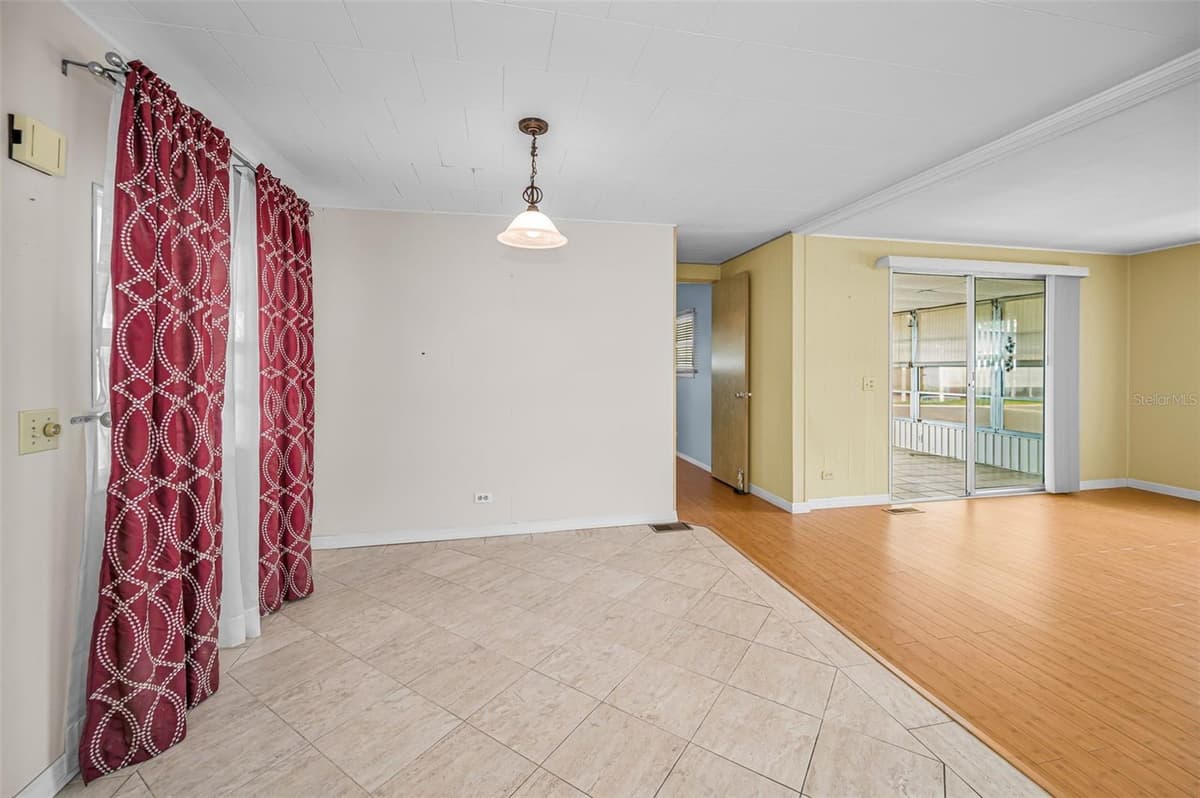 10539 TAHITIAN LANE — photo 13 of 77