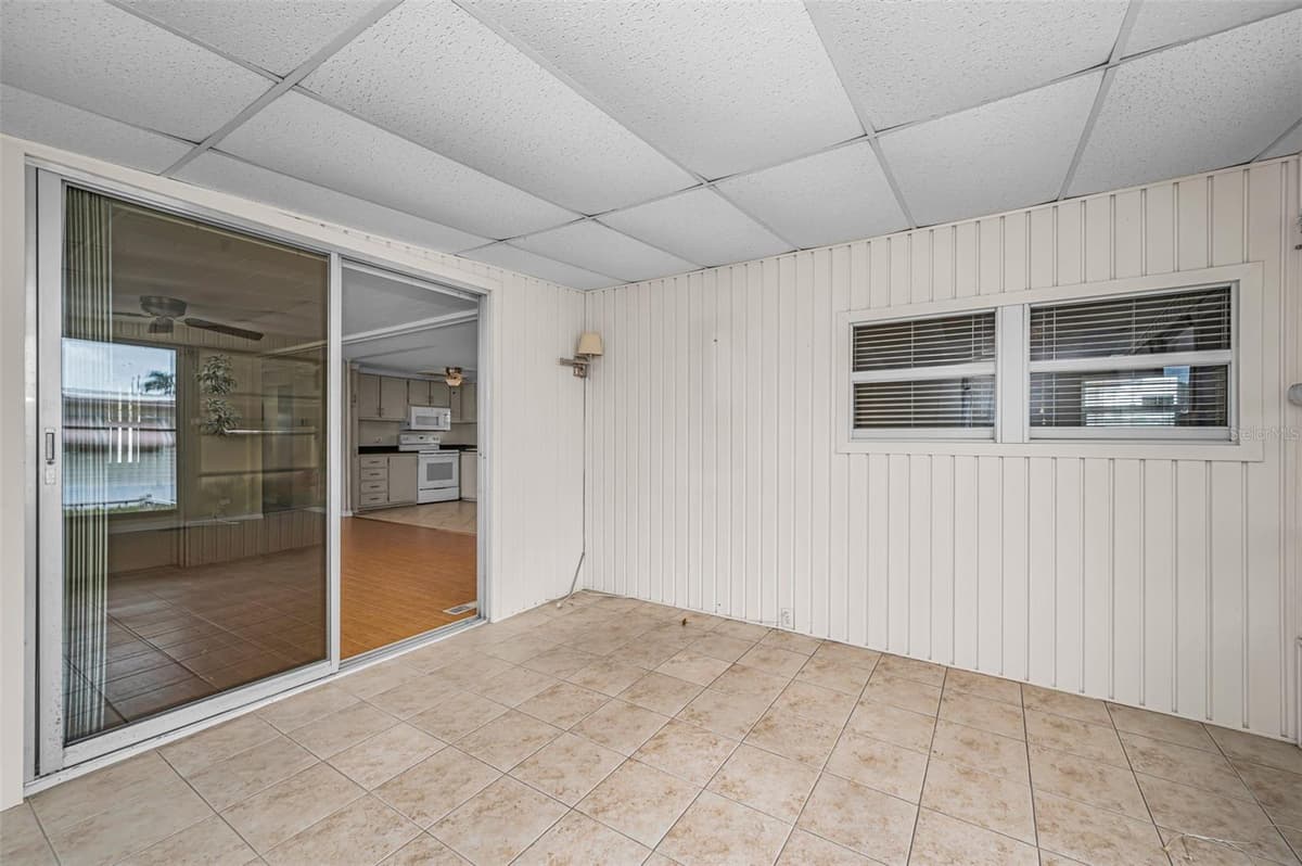 10539 TAHITIAN LANE — photo 35 of 77