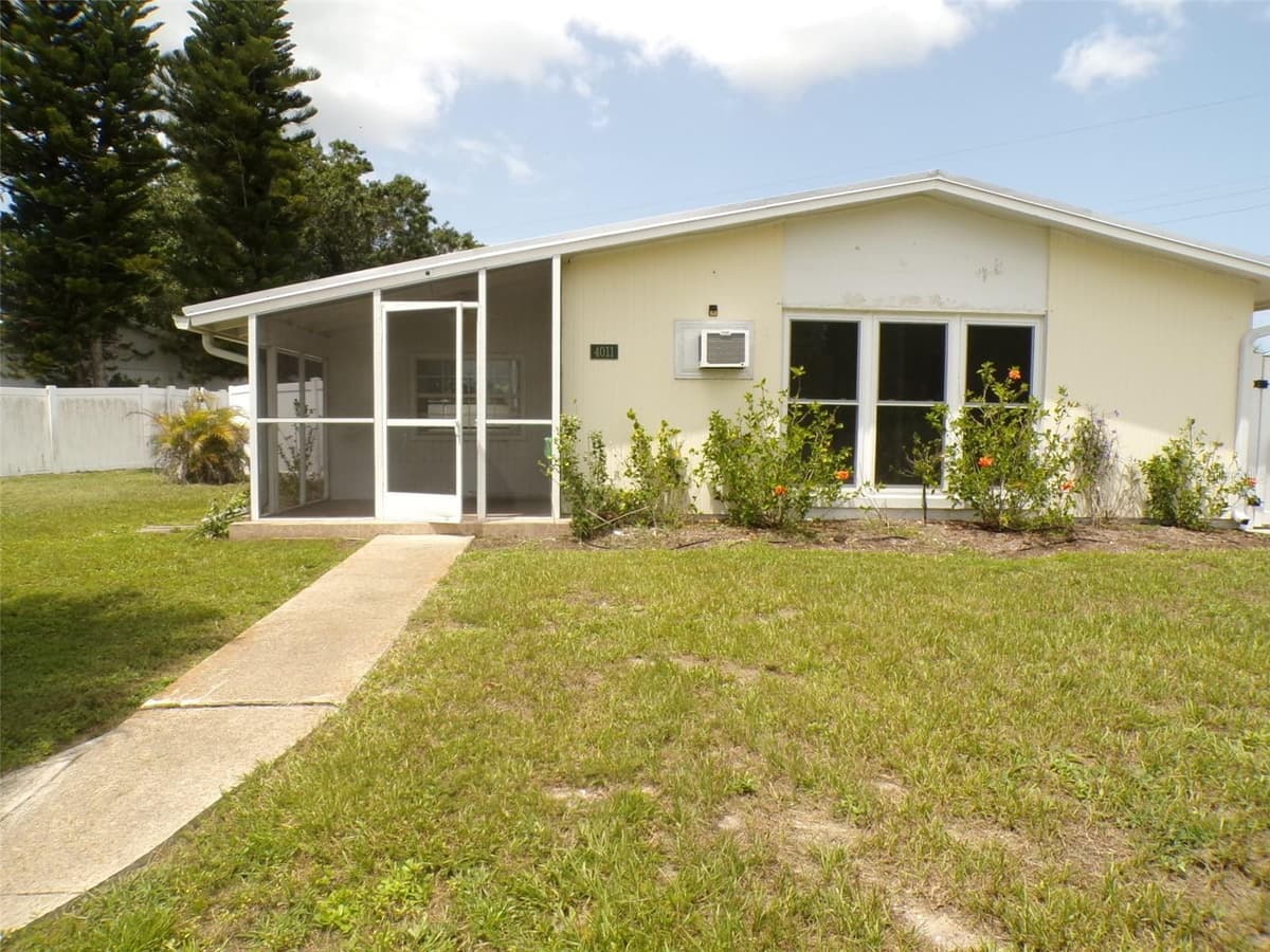 4011 GROBE STREET — photo 15 of 19