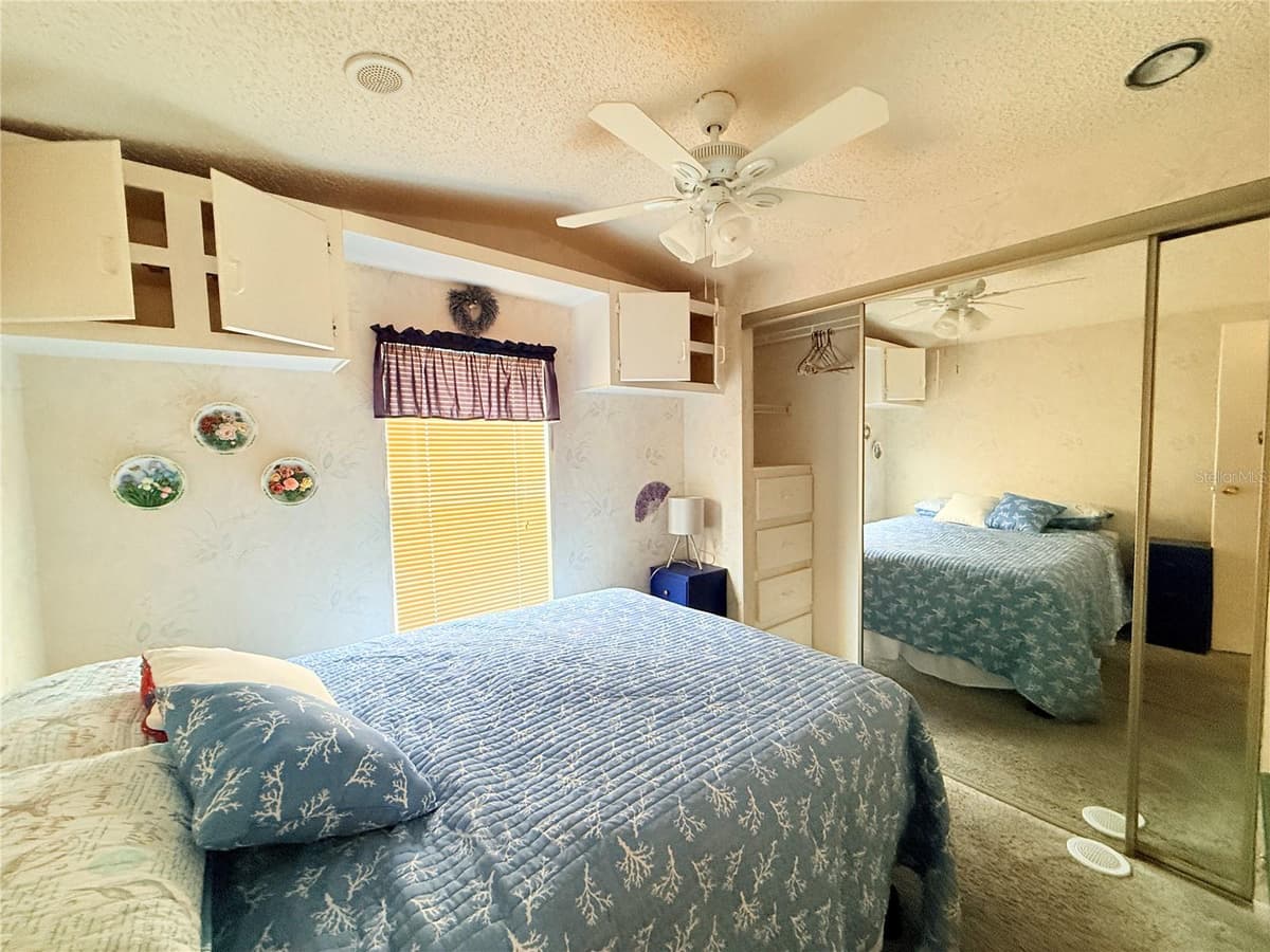 2215 73RD STREET — photo 10 of 29