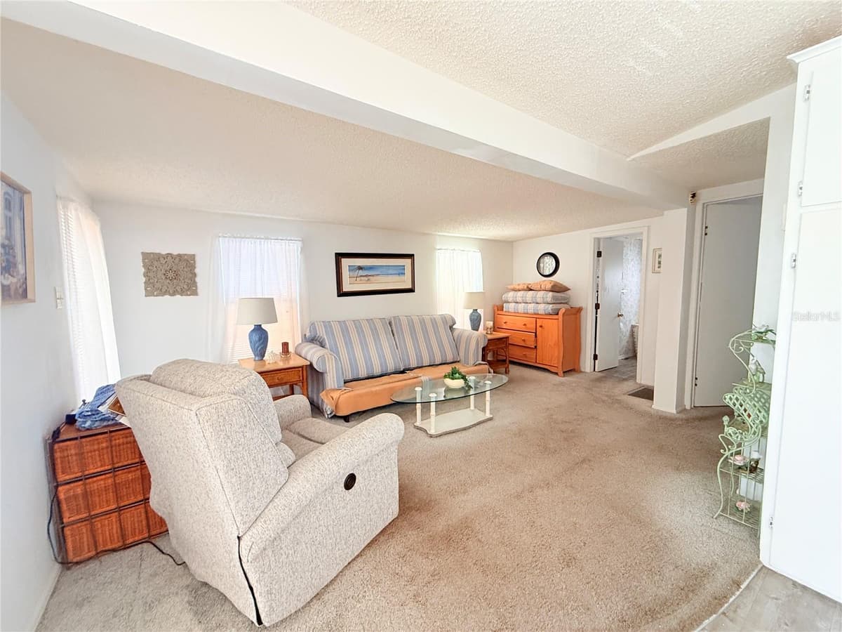 2215 73RD STREET — photo 4 of 29