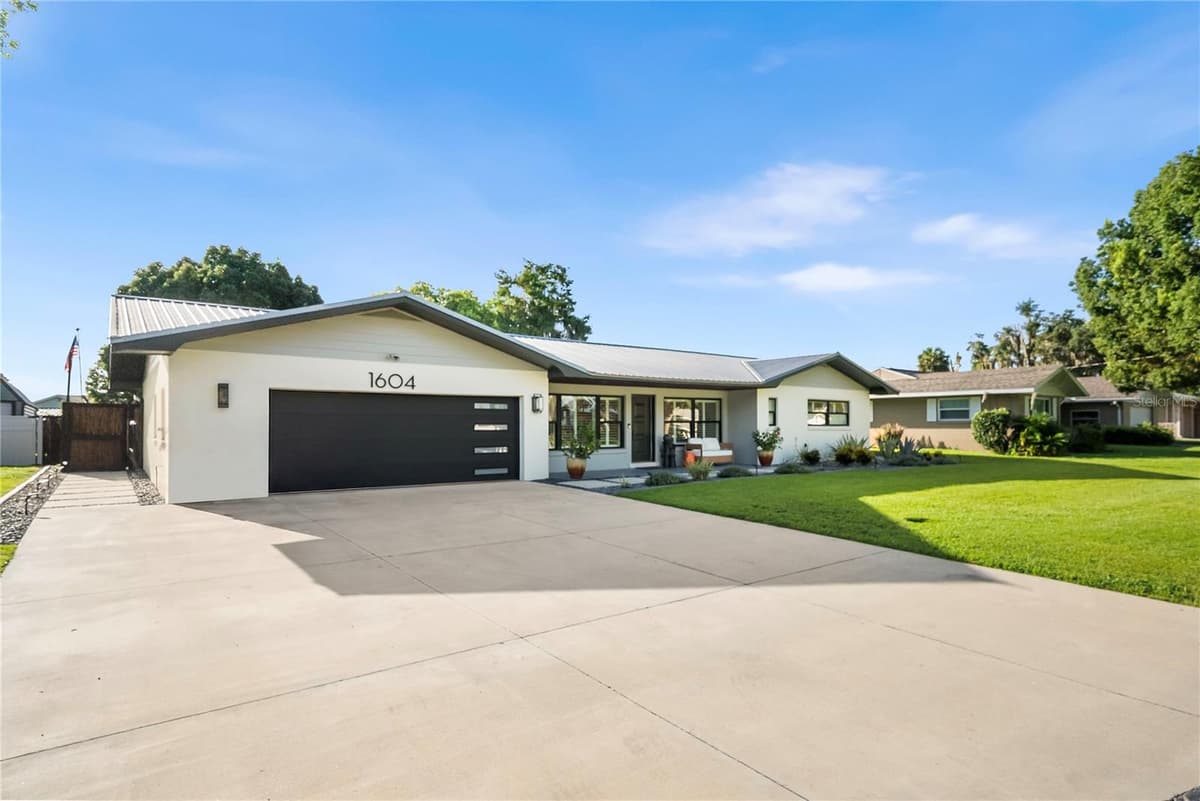 1604 ORANGE AVENUE — photo 3 of 56