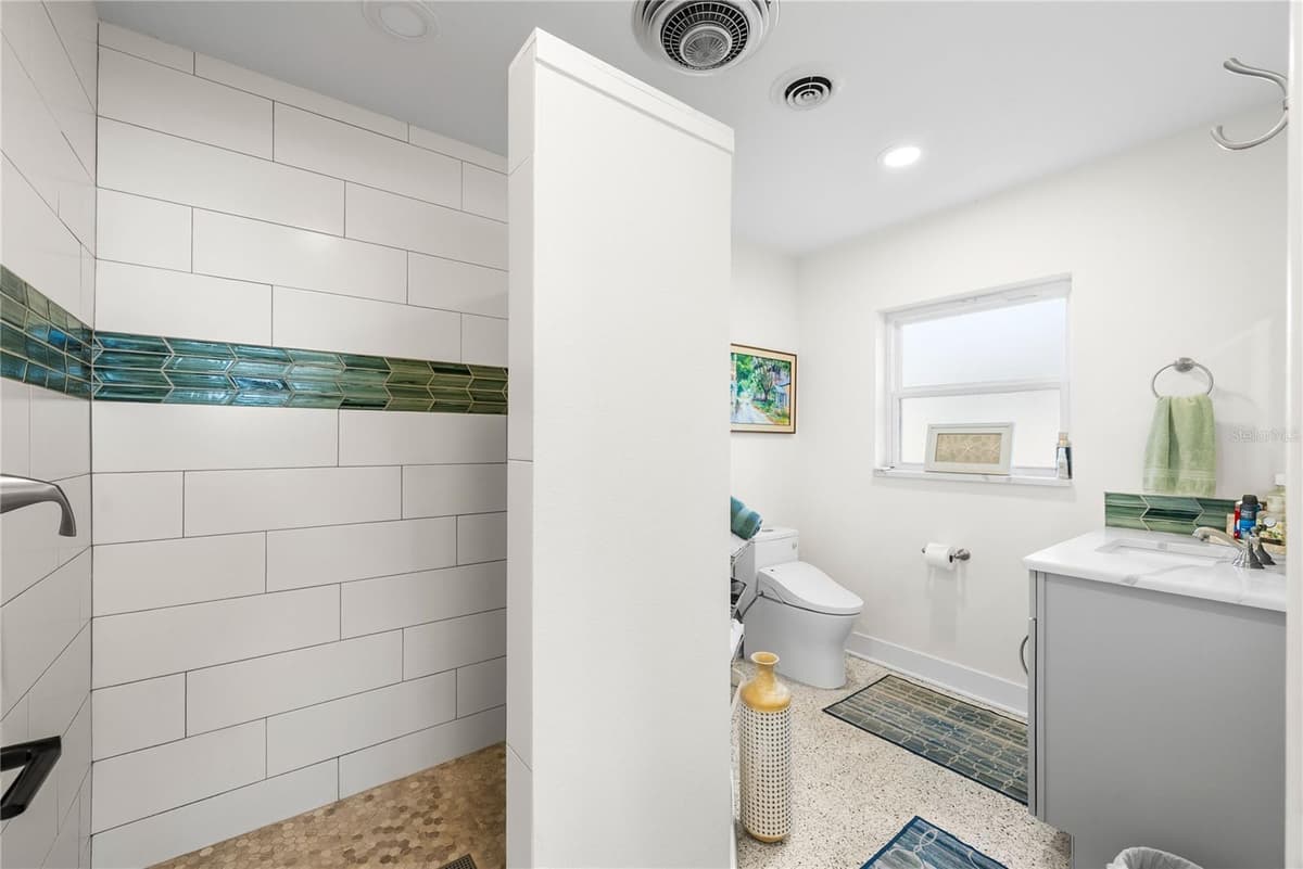 1604 ORANGE AVENUE — photo 25 of 56