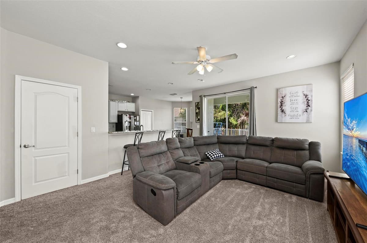 5224 58TH TERRACE — photo 9 of 31
