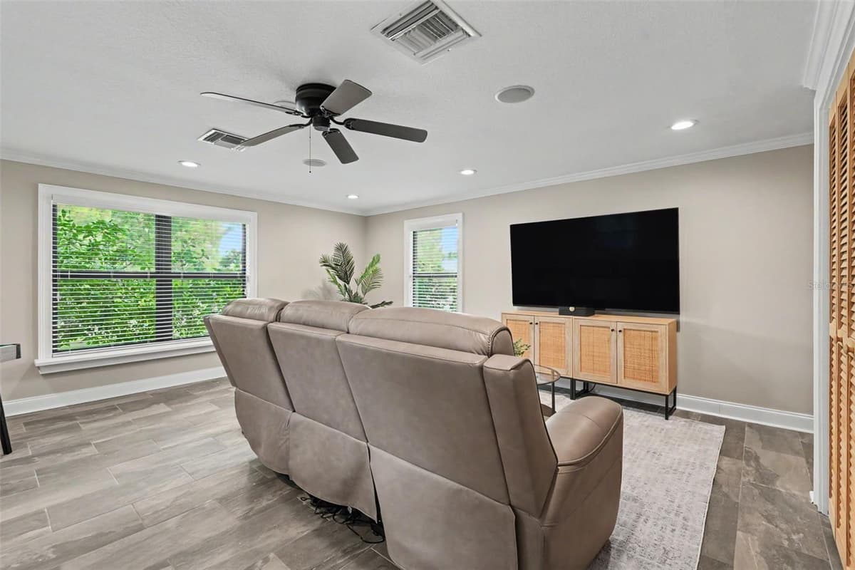 475 HOLLY HILL ROAD — photo 3 of 50