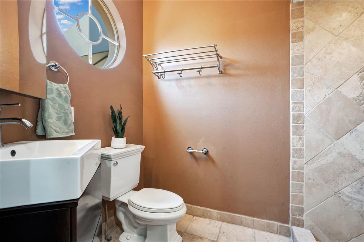 828 WASHINGTON STREET — photo 17 of 57