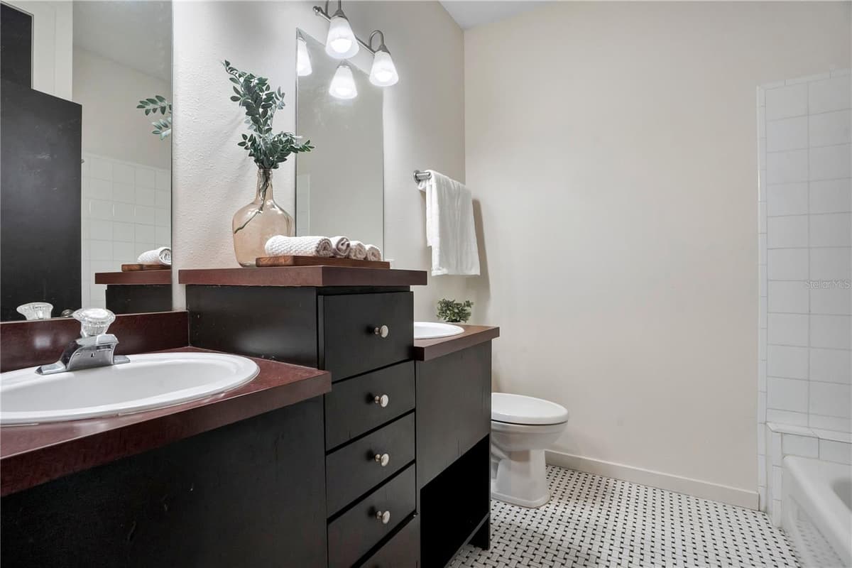 828 WASHINGTON STREET — photo 27 of 57