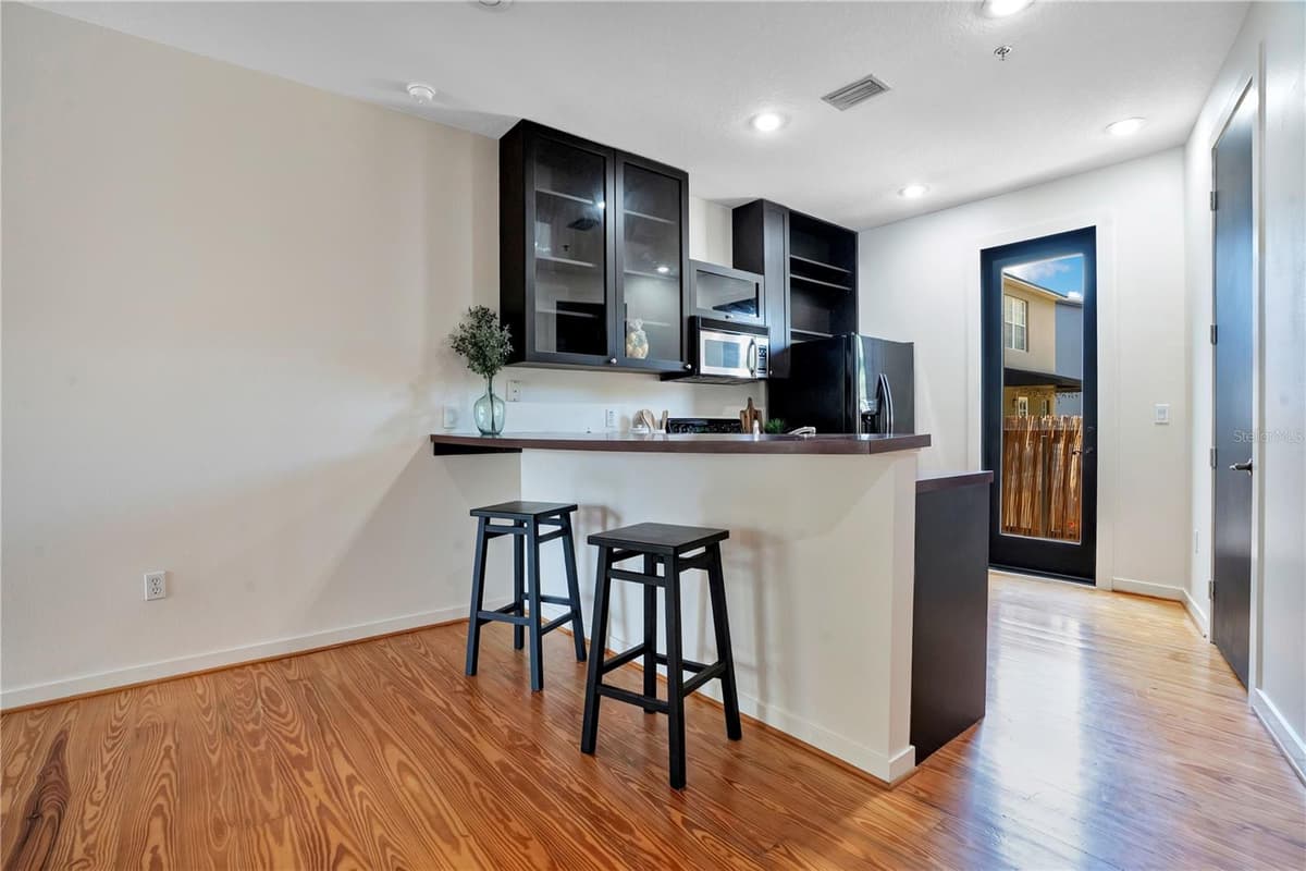 828 WASHINGTON STREET — photo 13 of 57