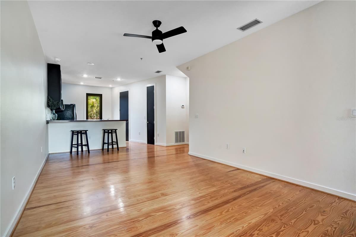 828 WASHINGTON STREET — photo 23 of 57