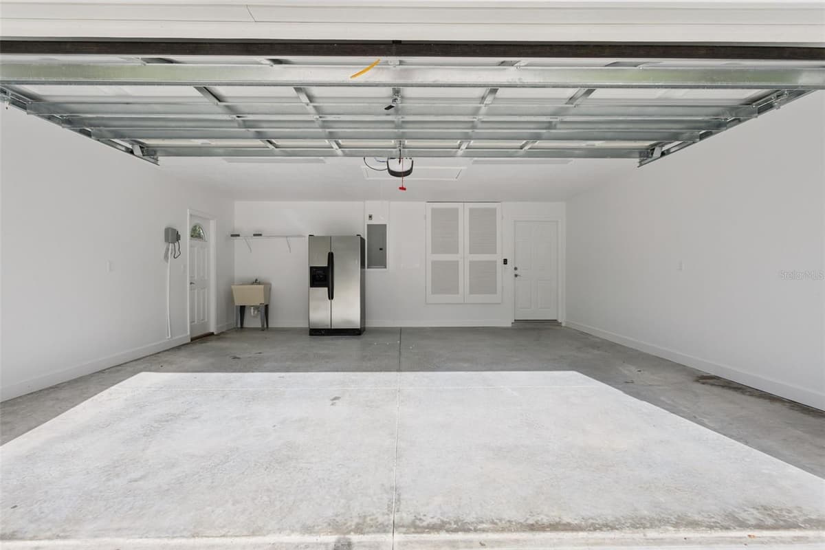 209 JEAN STREET — photo 18 of 22