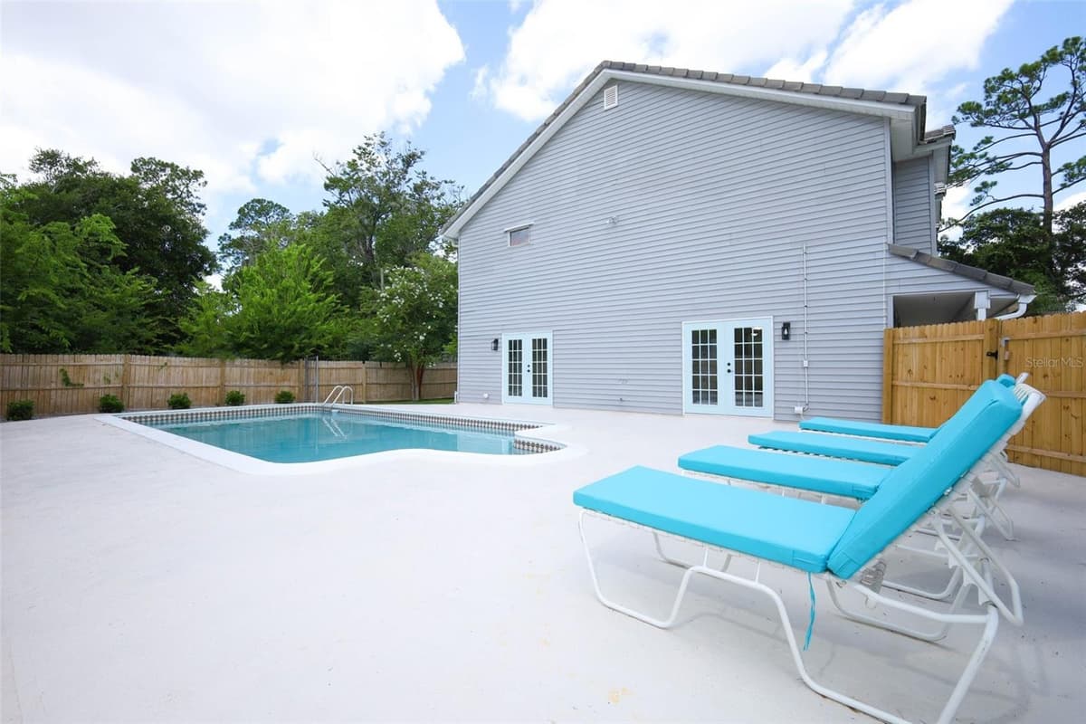 1636 TUSCALOOSA AVENUE — photo 11 of 50