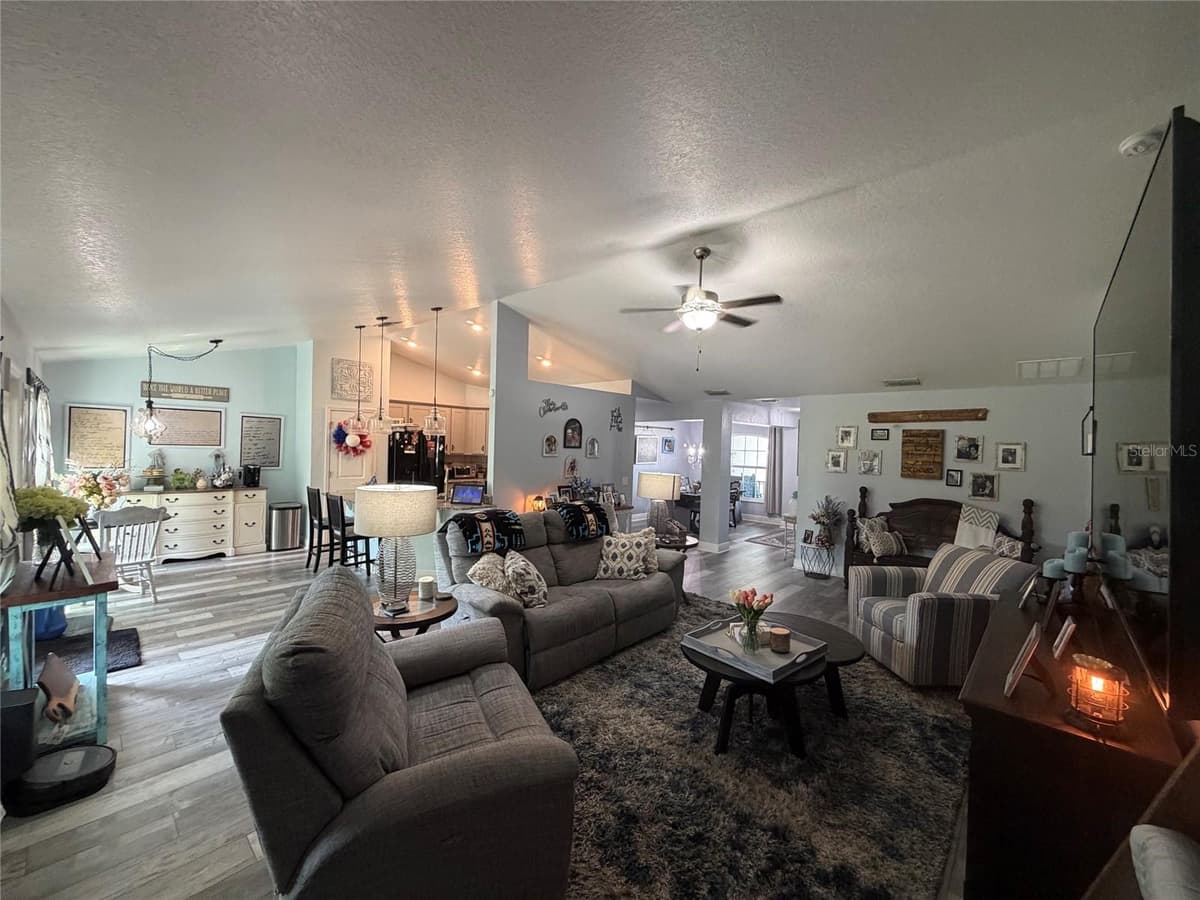 1514 HAMLIN STREET — photo 28 of 42