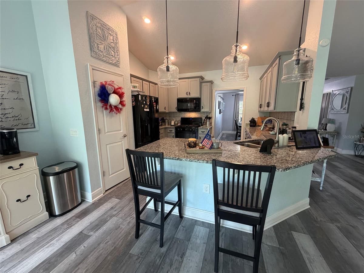 1514 HAMLIN STREET — photo 21 of 42