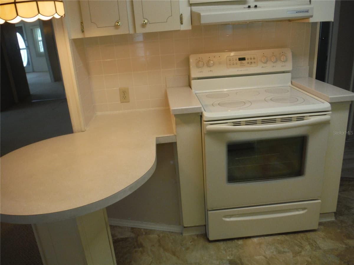 161 HICKORY GATE DRIVE — photo 8 of 35