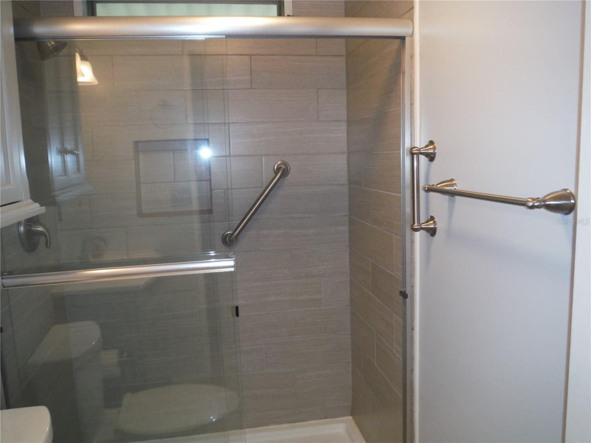 161 HICKORY GATE DRIVE — photo 13 of 35