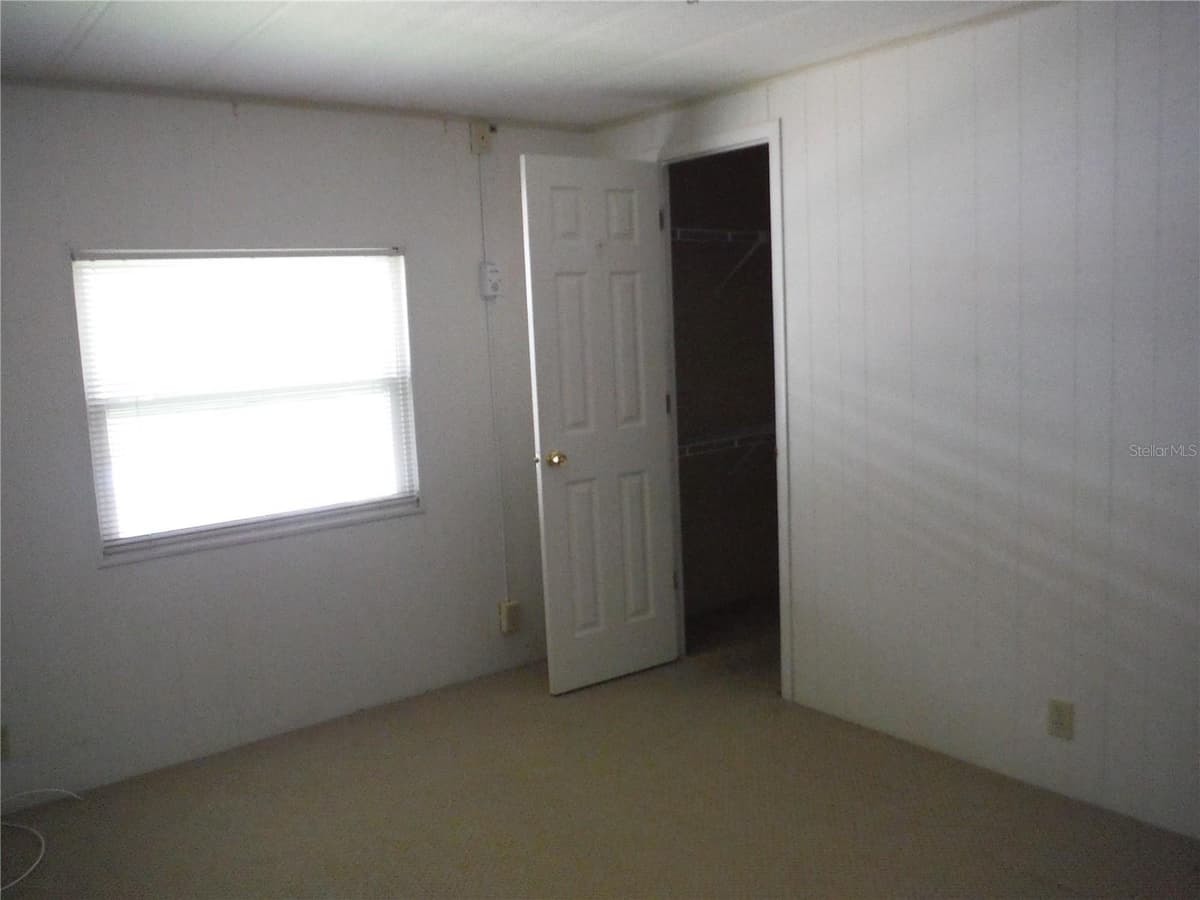 161 HICKORY GATE DRIVE — photo 14 of 35